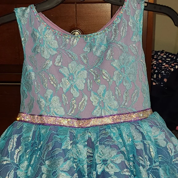 Pageant gown dress